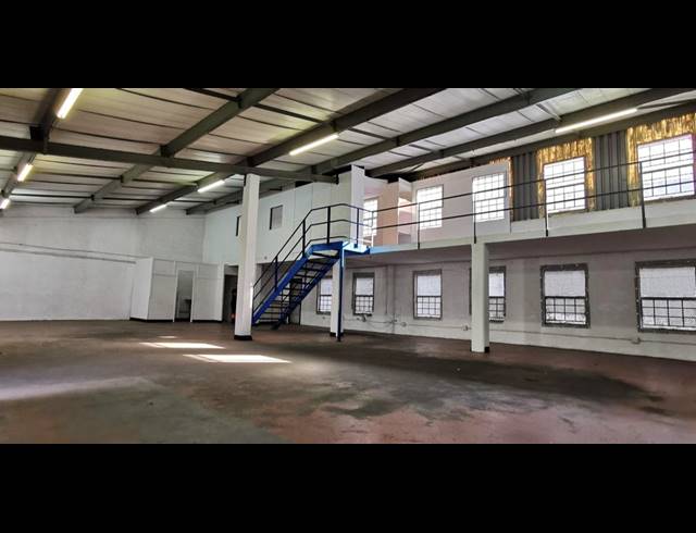 272M² WAREHOUSE TO LET IN SPRINGFIELD